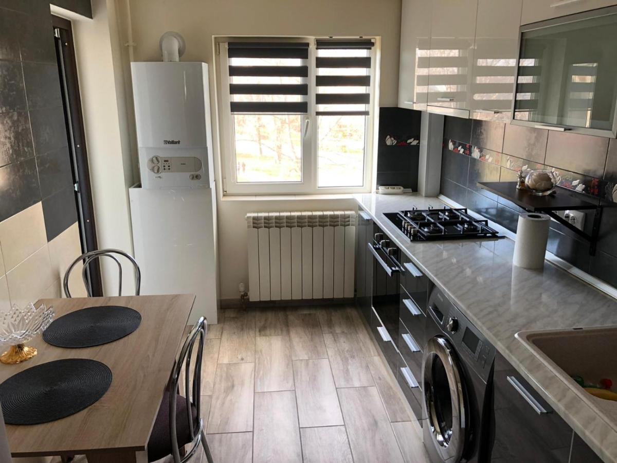 Apartament Modern Targoviste In Regim Hotelier Eksteriør bilde