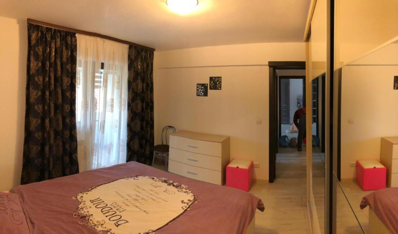 Apartament Modern Targoviste In Regim Hotelier Eksteriør bilde