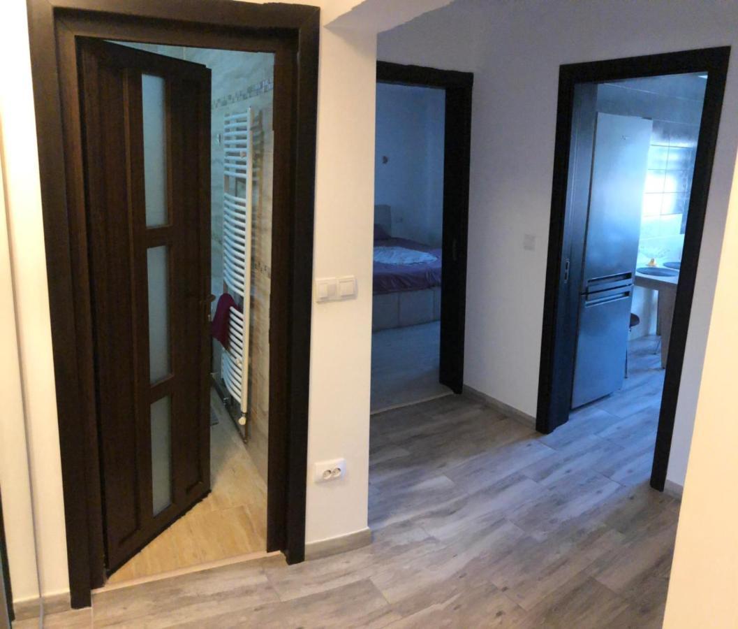 Apartament Modern Targoviste In Regim Hotelier Eksteriør bilde